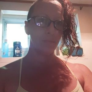 Meet your Posher, Genevieve